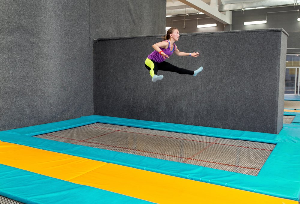 Obdĺžnikové trampolíny sa často používajú pri súťažiach v gymnastike alebo skokoch na trampolíne