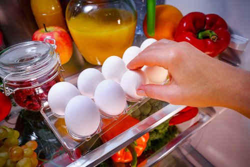 Vajcia v plastovom obale v chladničke