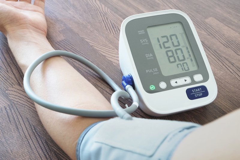 Nameraná hodnota krvného tlaku na tlakomere