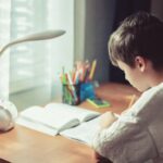 Ako si vybrať detský písací stôl