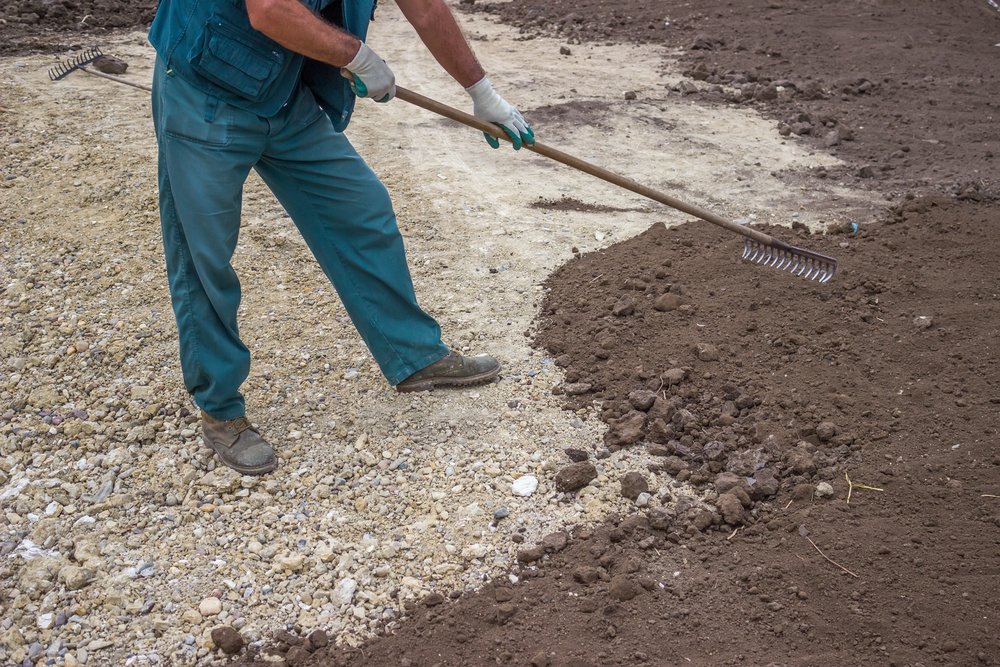 Trávnikový koberec - príprava pôdy