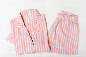 Dámske ružové pyžamo