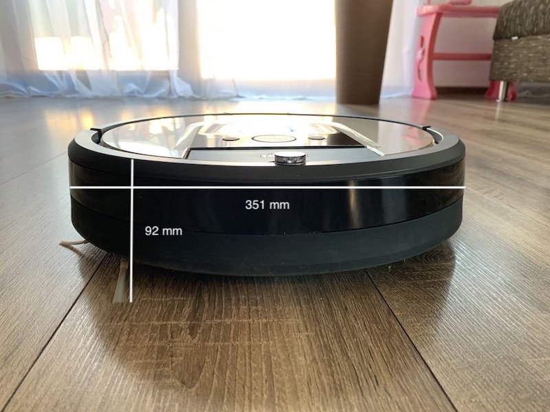 bočný pohľad na vysávač iRobot Roomba 976 + rozmery vysávača
