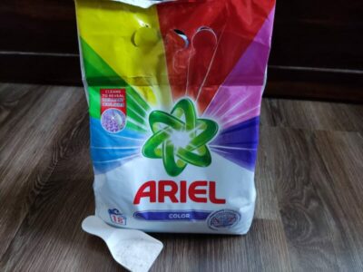 Ariel Color prací prášok