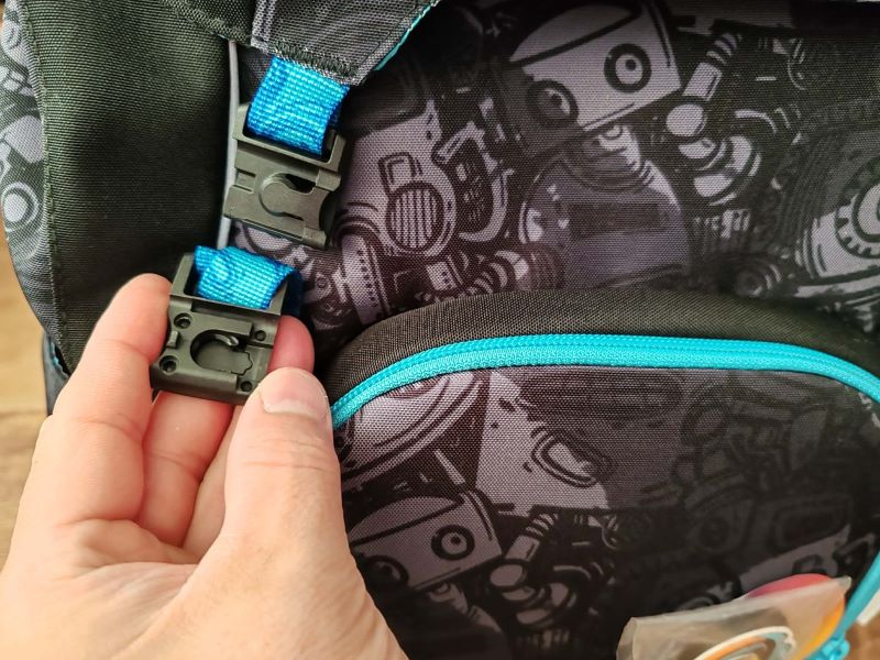 Topgal školská aktovka KIRA - fidlock detail